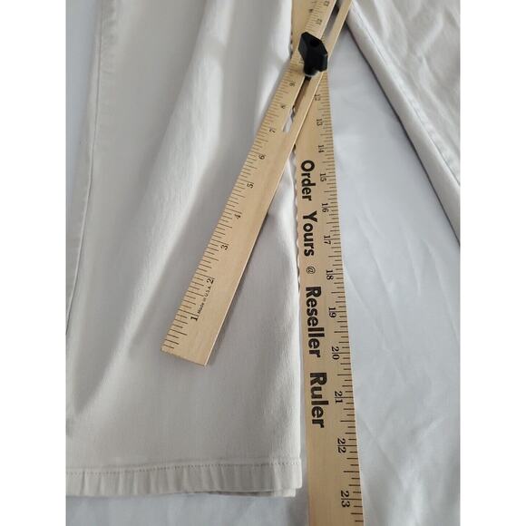 Cherokee Women's Capri Beige Size 34 Waist Cotton Blend Stretch Button Zip - Picture 4 of 12